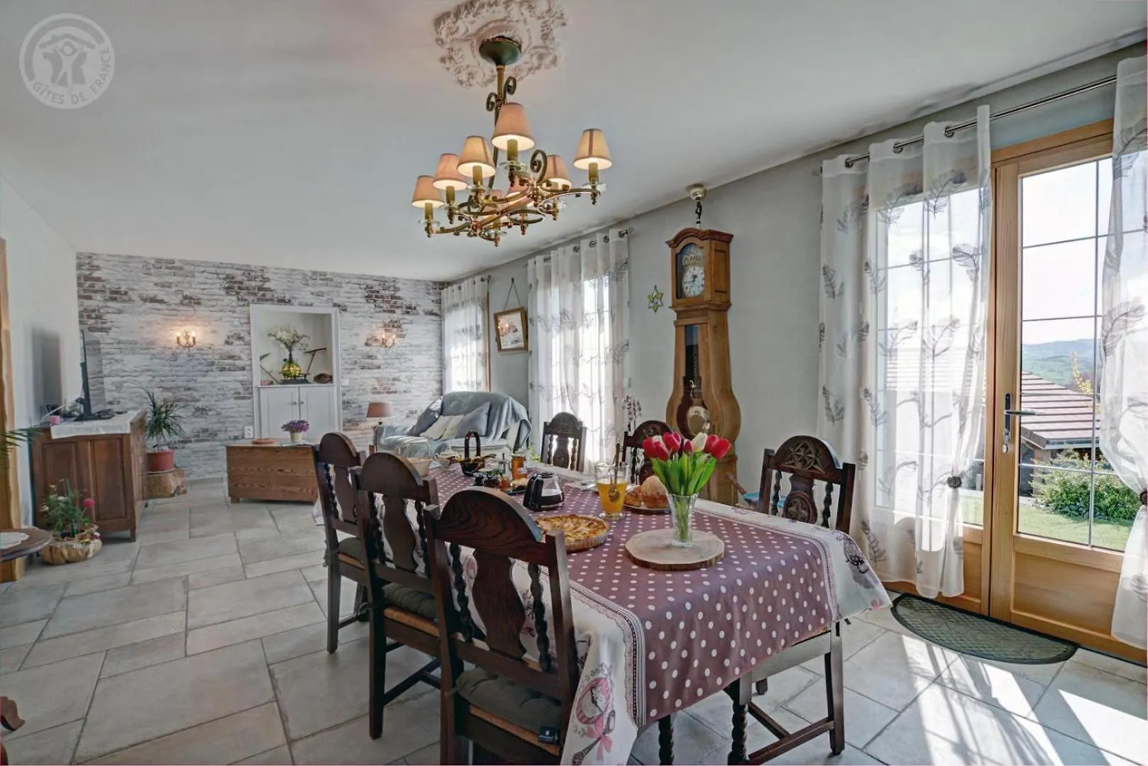 Au Plein Soleil Bed and Breakfast Chazelles-sur-Lyon