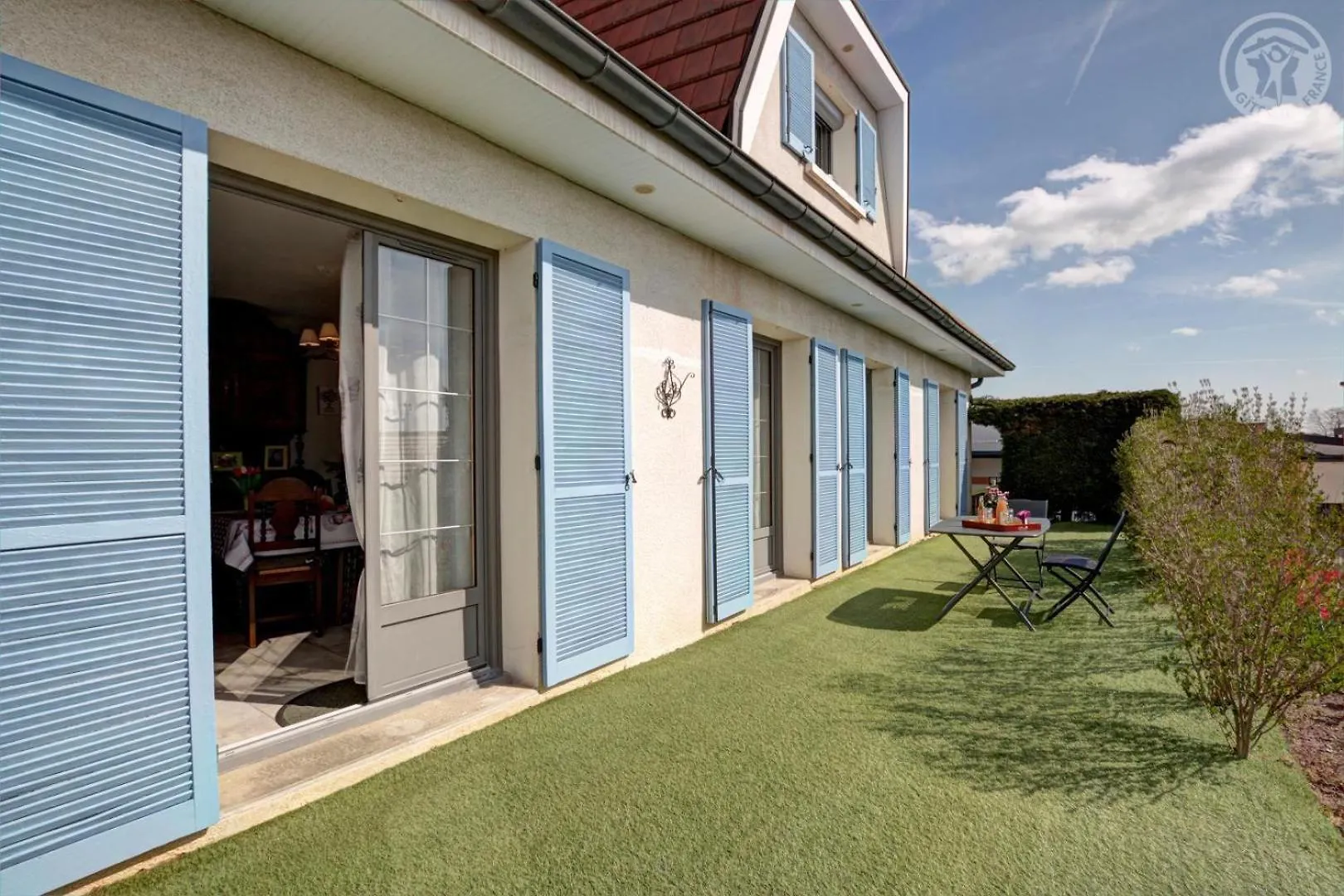 Au Plein Soleil Bed & Breakfast Chazelles-sur-Lyon 0*,  France